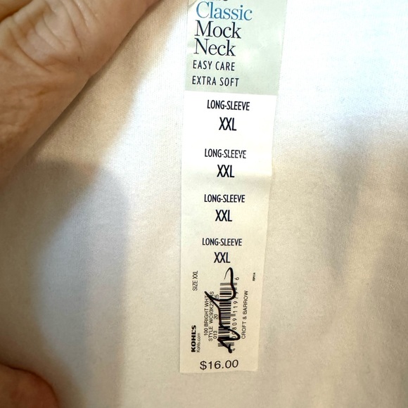 NWT  WHITE MOCK TURTLENECK TOP PLUS 2X         #W - Picture 3 of 4